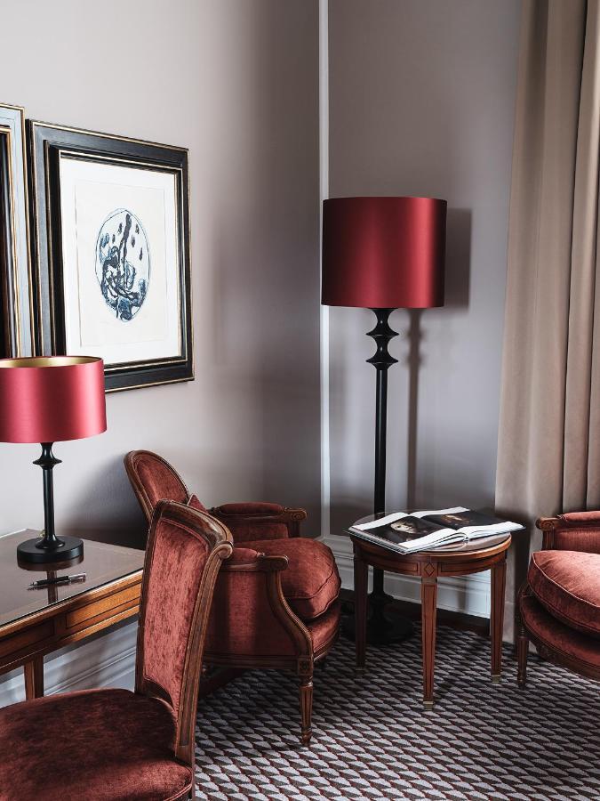ברגיש גלאדבך Althoff Grandhotel Schloss Bensberg מראה חיצוני תמונה A floor lamp