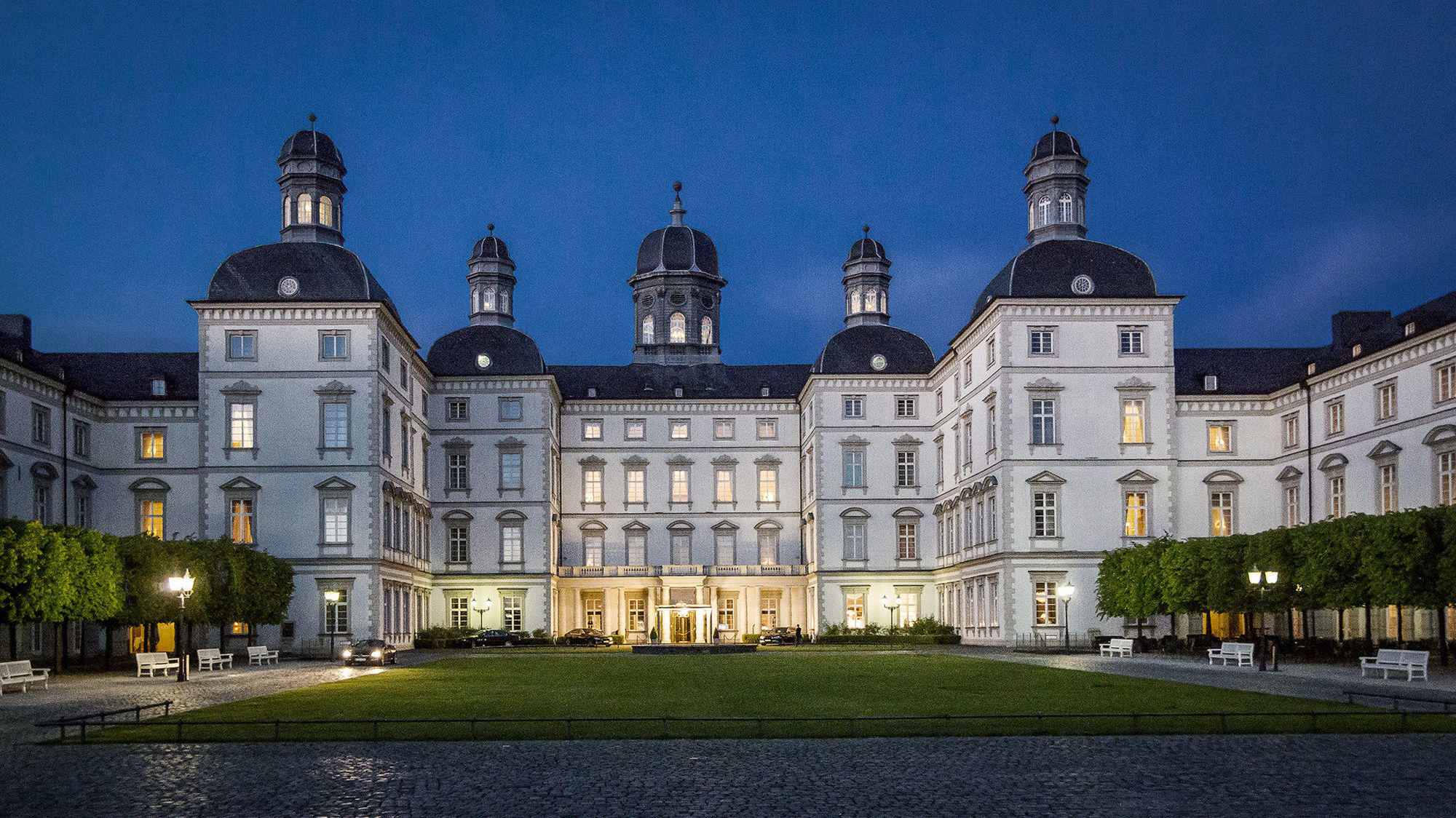ברגיש גלאדבך Althoff Grandhotel Schloss Bensberg מראה חיצוני תמונה The former abbey of Marienberg